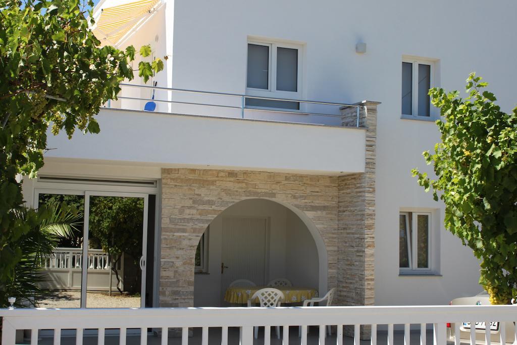 Apartments Ante Vir Ngoại thất bức ảnh
