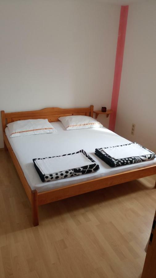 Apartments Ante Vir Ngoại thất bức ảnh